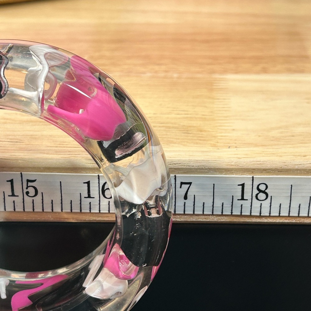 Vintage 70’s Barbie Lucite High Heel Show Bangle Bracelet - Size 8 - Picture 6 of 10